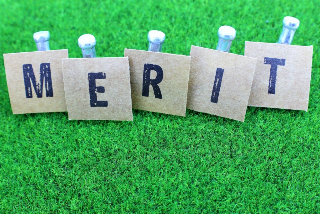 学資保険の祝い金ありに加入するメリット